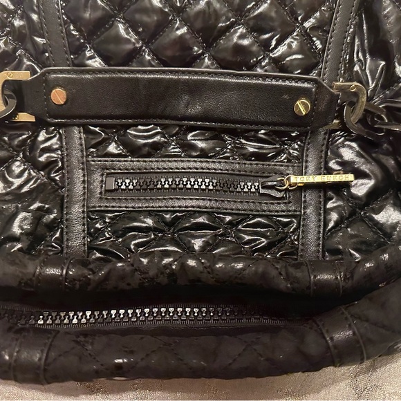 Tory Burch Quilted Puffy Bag - CALLOUT: Peeling - Picture 4 of 8